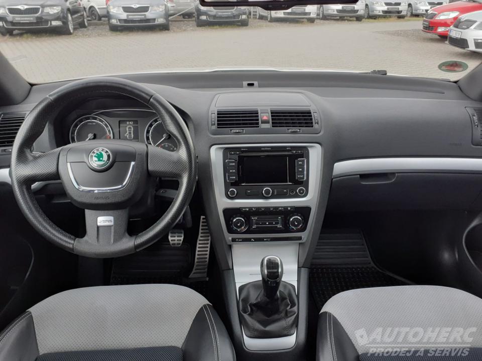Škoda Octavia KOMBI 2.0 TDi RS