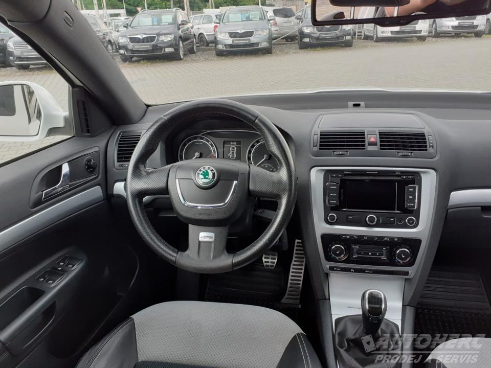 Škoda Octavia KOMBI 2.0 TDi RS