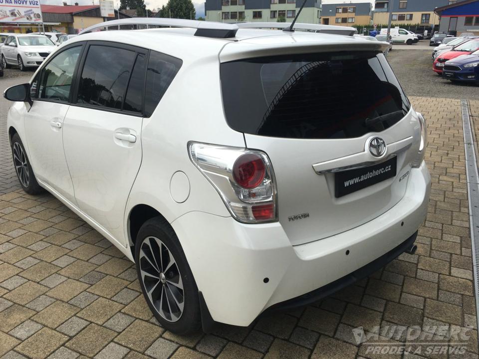 Toyota Verso 2.0 D-4D ČR