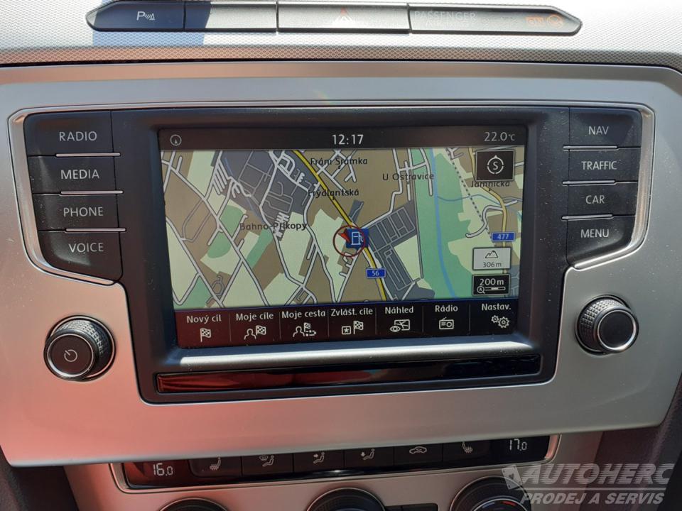 Volkswagen Passat KOMBI 2.0 TDi