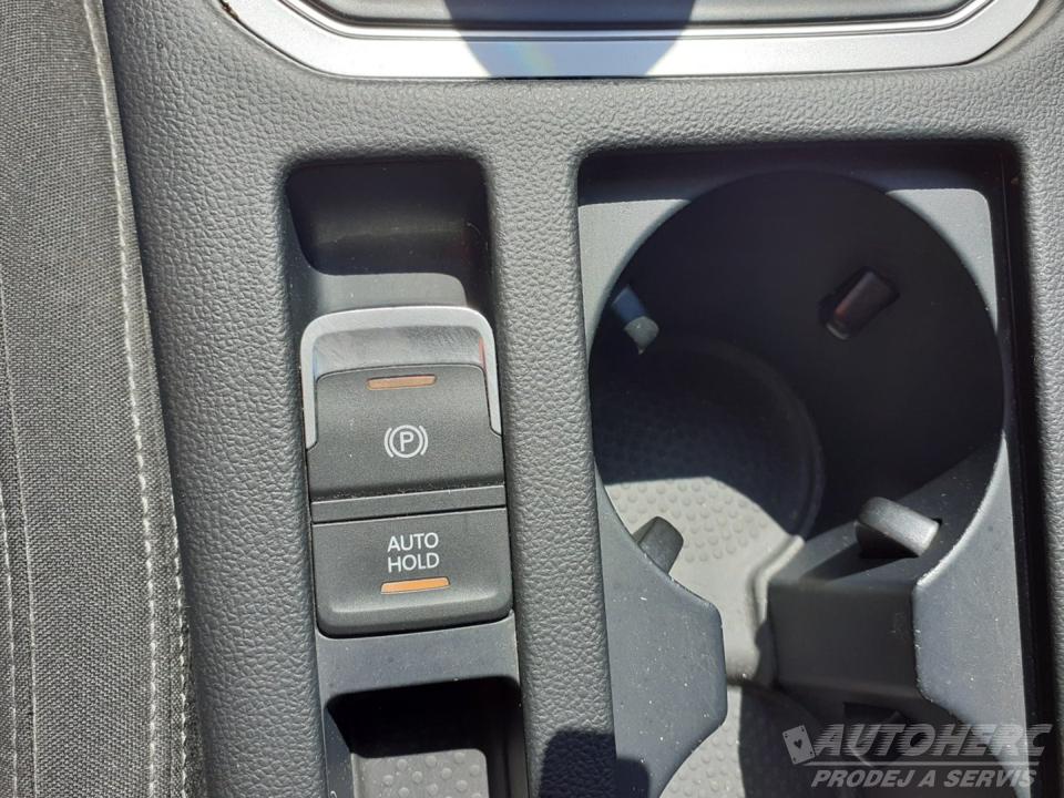 Volkswagen Passat KOMBI 2.0 TDi