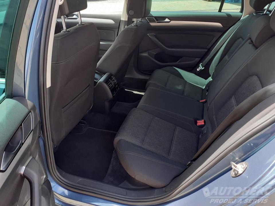 Volkswagen Passat KOMBI 2.0 TDi
