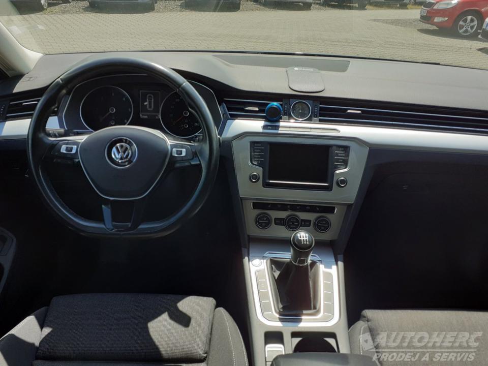 Volkswagen Passat KOMBI 2.0 TDi