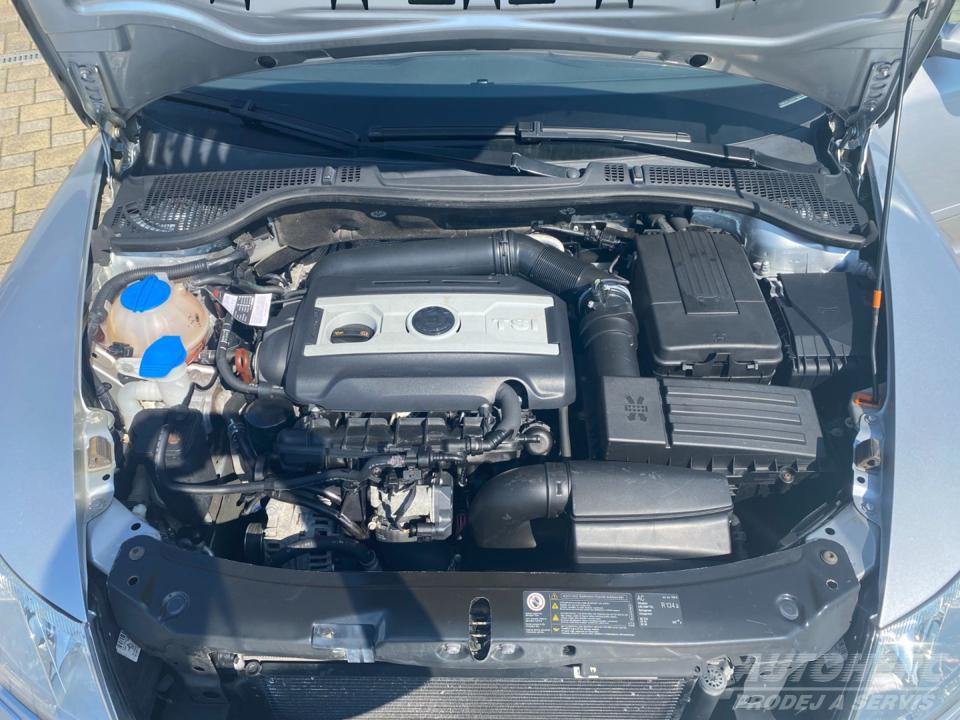Škoda Octavia KOMBI 2.0 TSi RS