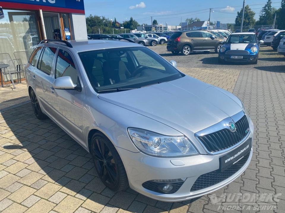 Škoda Octavia KOMBI 2.0 TSi RS