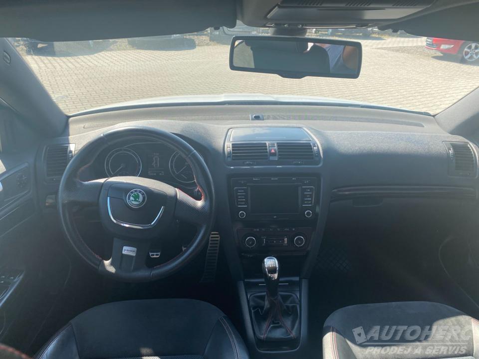 Škoda Octavia KOMBI 2.0 TSi RS
