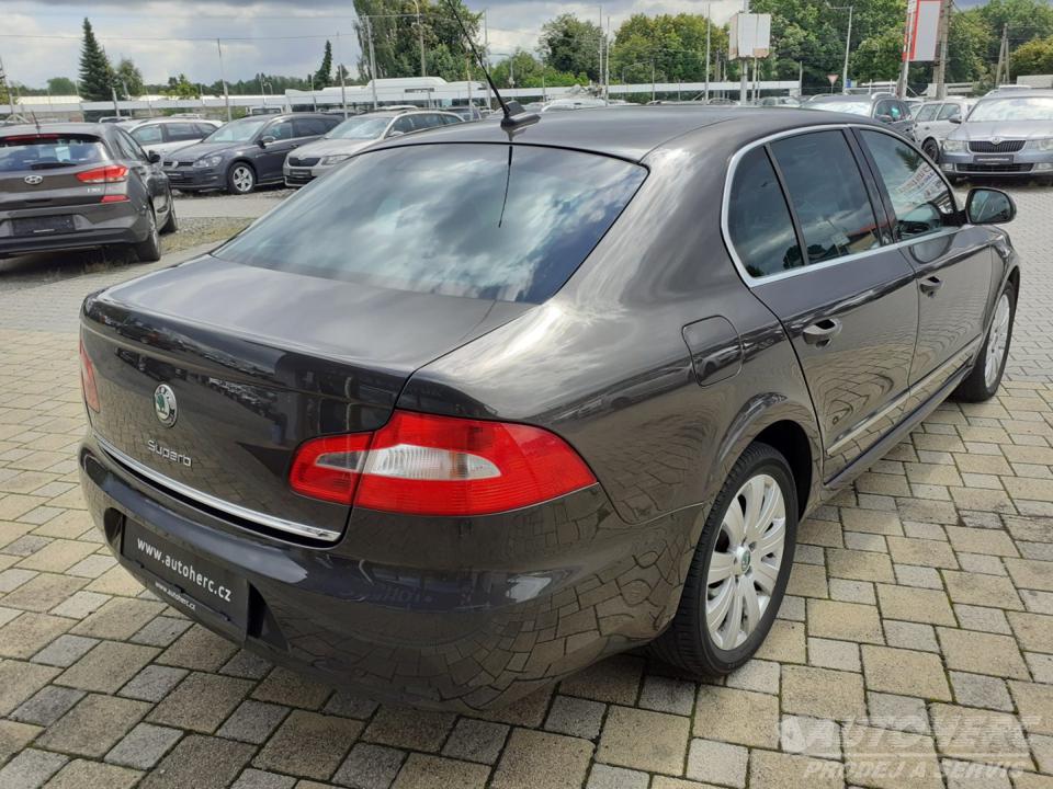 Škoda Superb 1.8 TSi 118Kw
