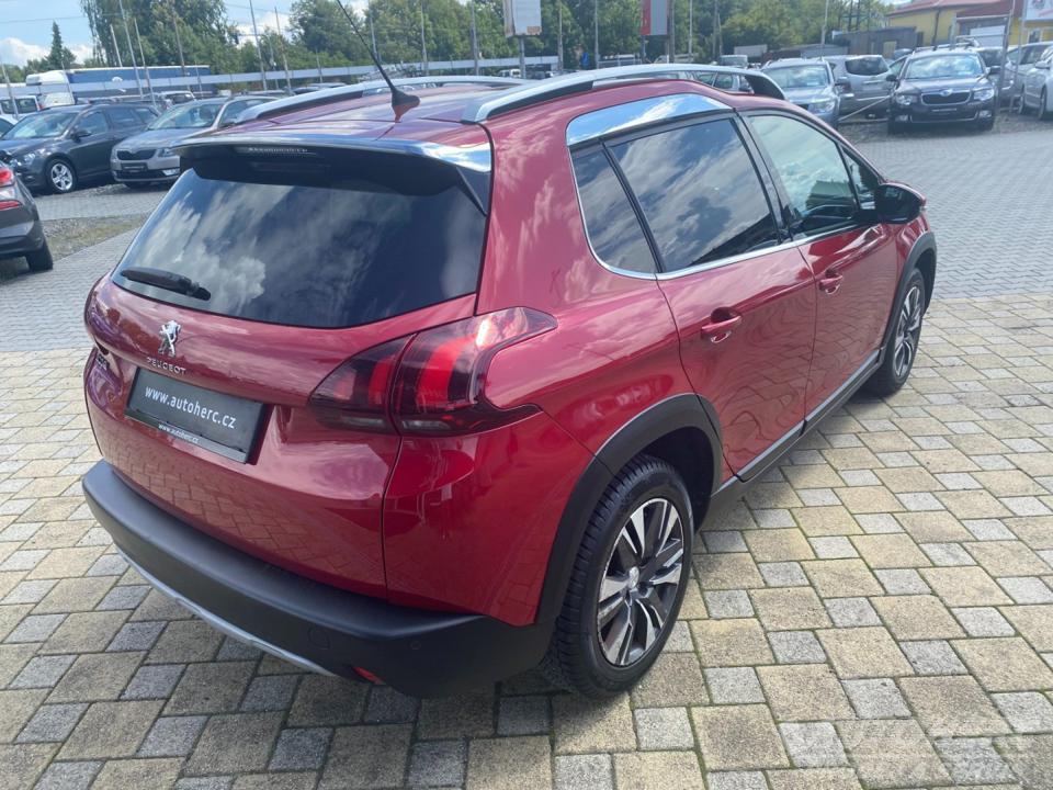 Peugeot 2008 1.2 Pure Tech ČR