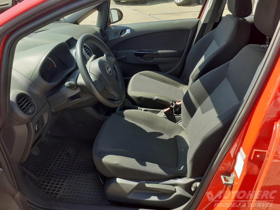 Opel Corsa 1.2 1.MAJ.ČR.