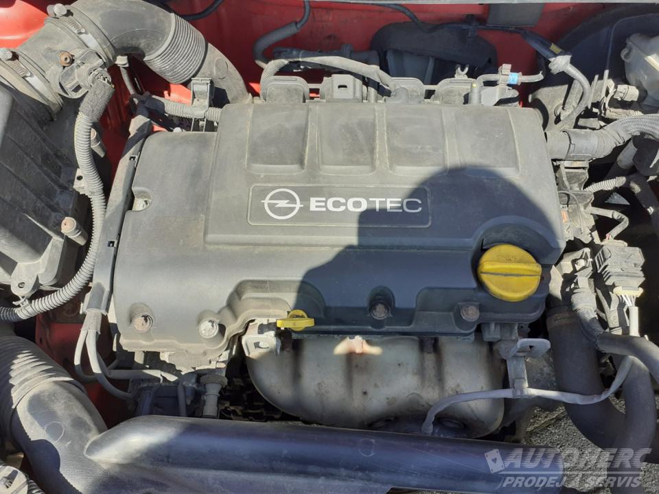 Opel Corsa 1.2 1.MAJ.ČR.
