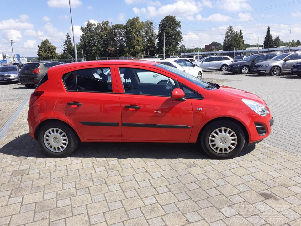Opel Corsa 1.2 1.MAJ.ČR.
