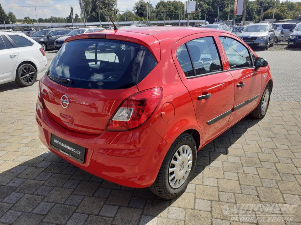 Opel Corsa 1.2 1.MAJ.ČR.