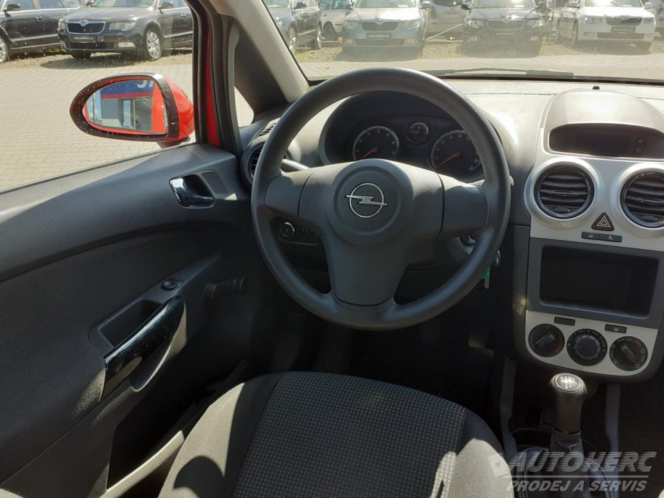 Opel Corsa 1.2 1.MAJ.ČR.