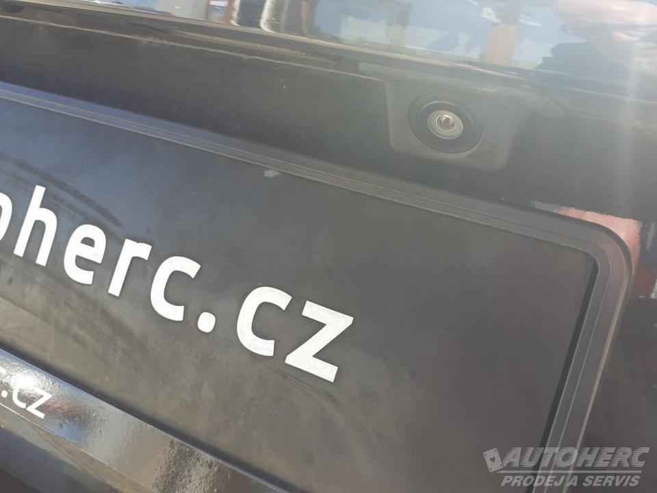 Peugeot 208 1.2 PT 1 .Maj .ČR
