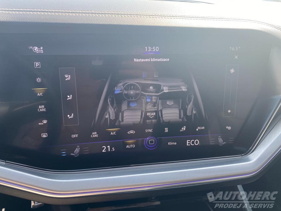 Volkswagen Touareg 3.0 TDi V6 Elegance 4x4
