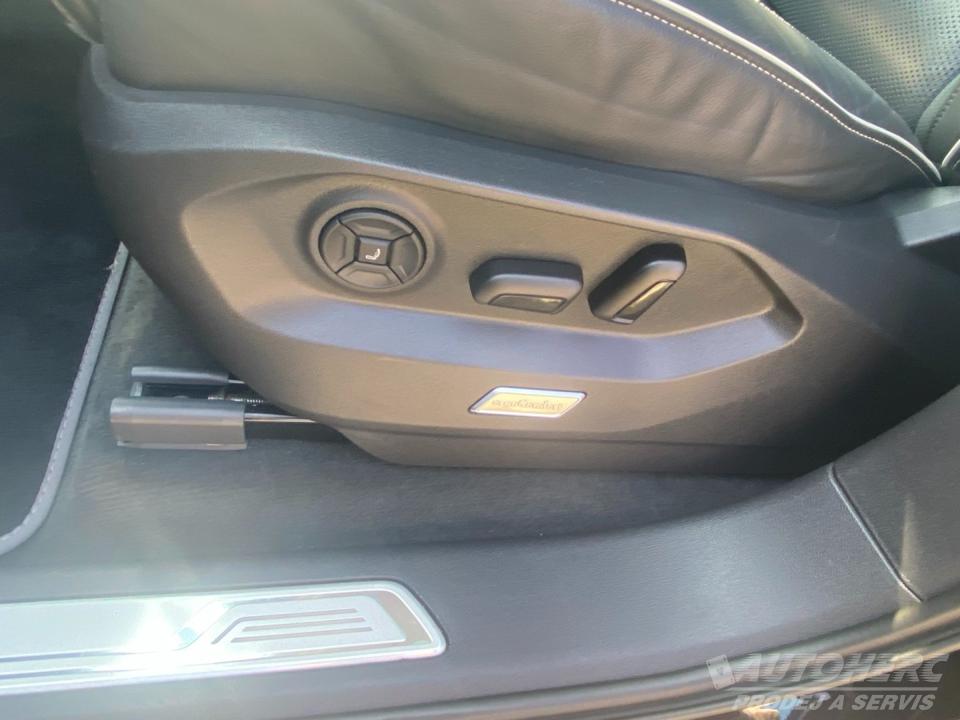 Volkswagen Touareg 3.0 TDi V6 Elegance 4x4