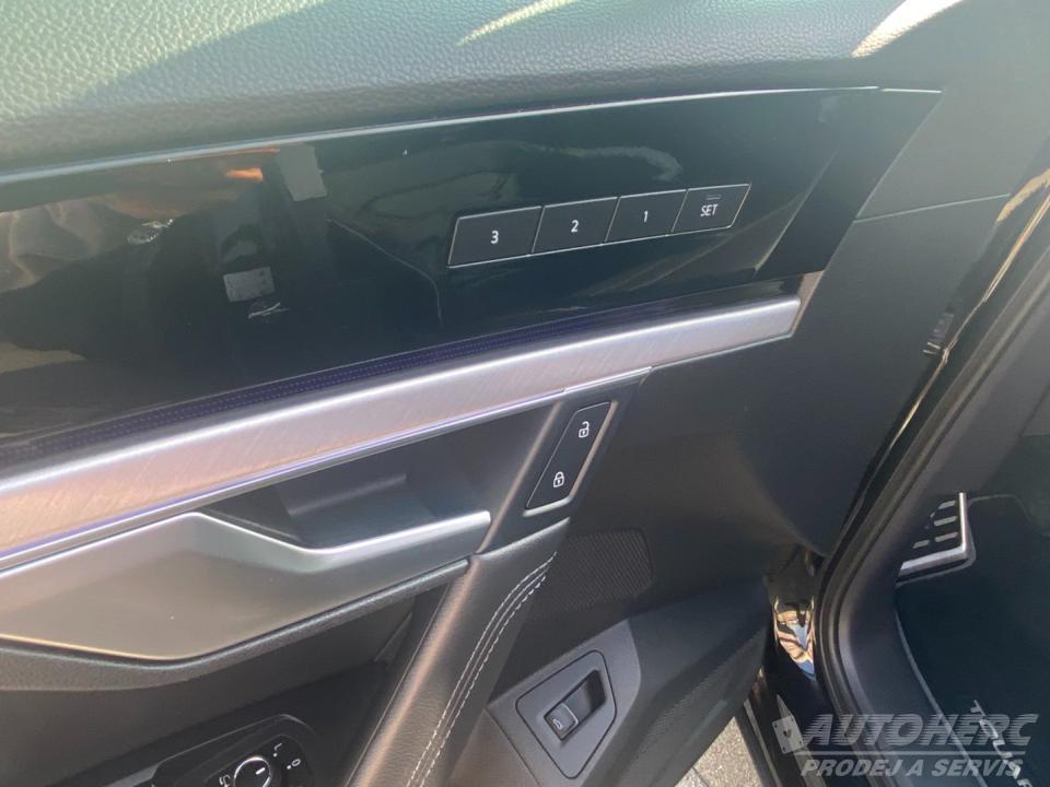 Volkswagen Touareg 3.0 TDi V6 Elegance 4x4