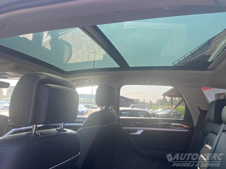 Volkswagen Touareg 3.0 TDi V6 Elegance 4x4