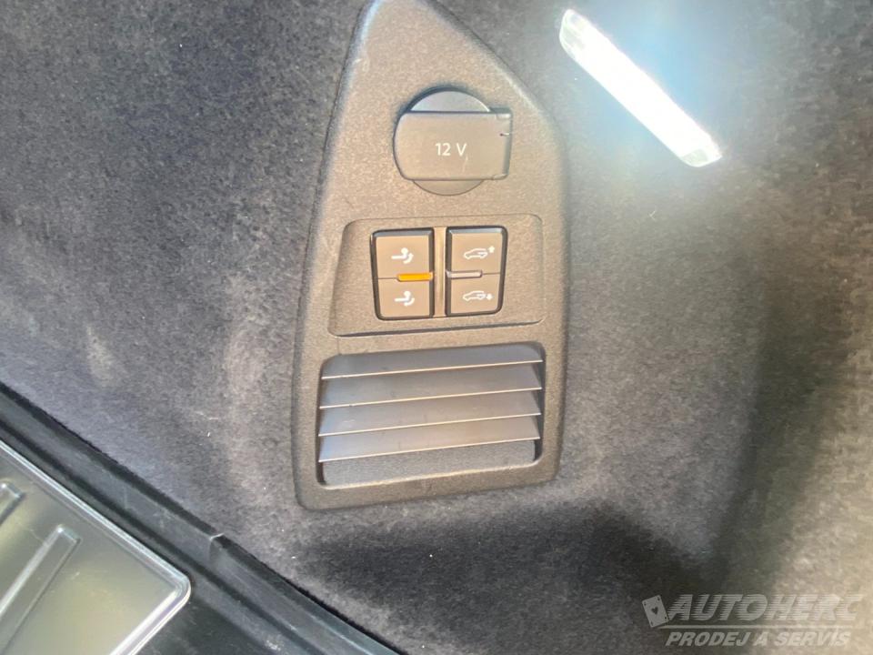 Volkswagen Touareg 3.0 TDi V6 Elegance 4x4