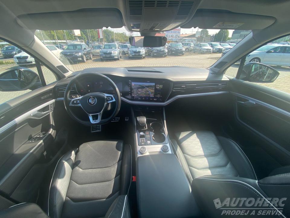 Volkswagen Touareg 3.0 TDi V6 Elegance 4x4