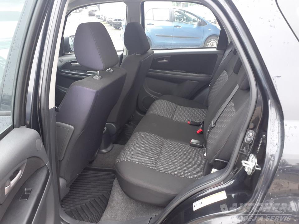 Suzuki SX4 2.0 i 4x4 AUTOMAT