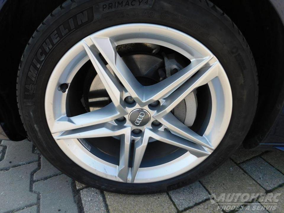 Audi A4 Avant 40TDi/Q/SLine Matrix TOP