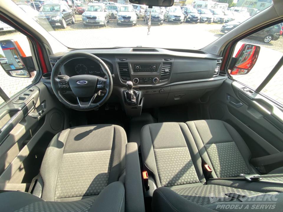 Ford Transit Custom 2.0 TDCi  6 míst 96 kW