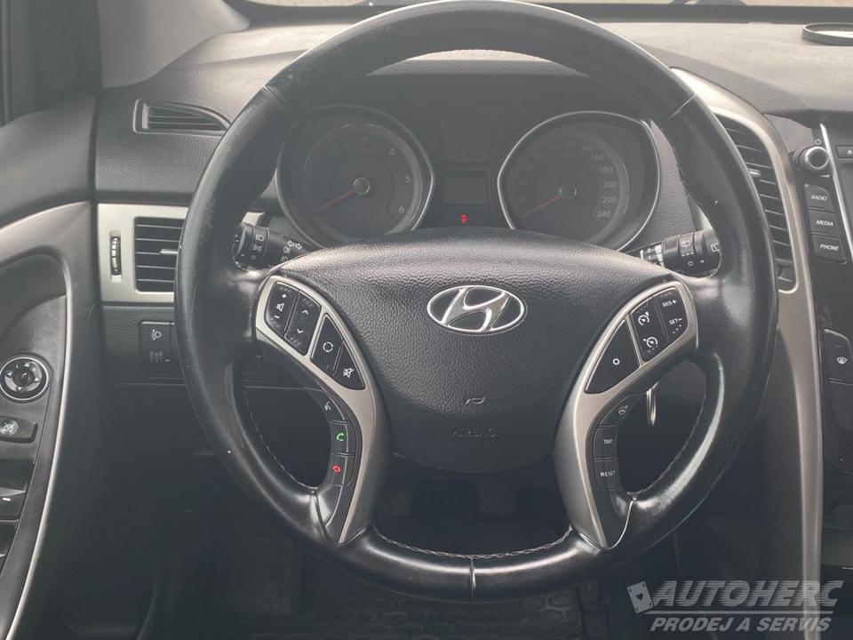Hyundai i30 1.6 CRDi 81kW
