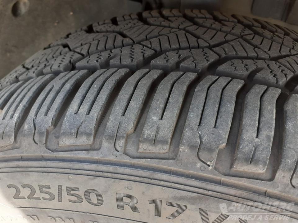 Peugeot 3008 1.6 i 88 kW