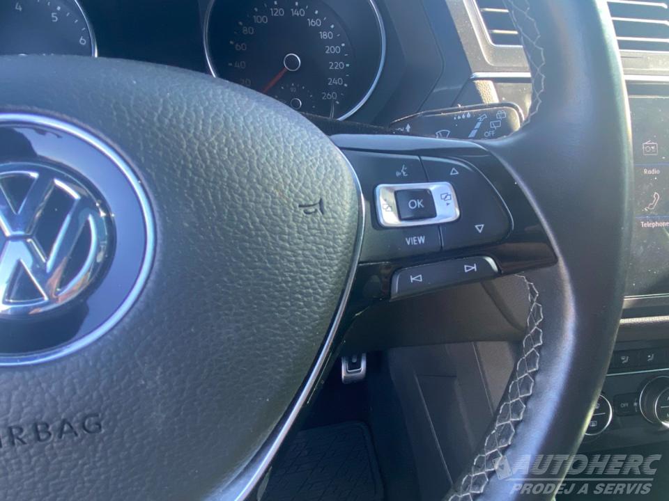 Volkswagen Tiguan Allspace 2.0 TSi R-Line DSG 7-míst