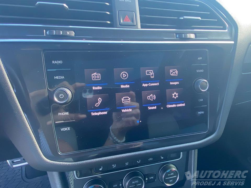 Volkswagen Tiguan Allspace 2.0 TSi R-Line DSG 7-míst