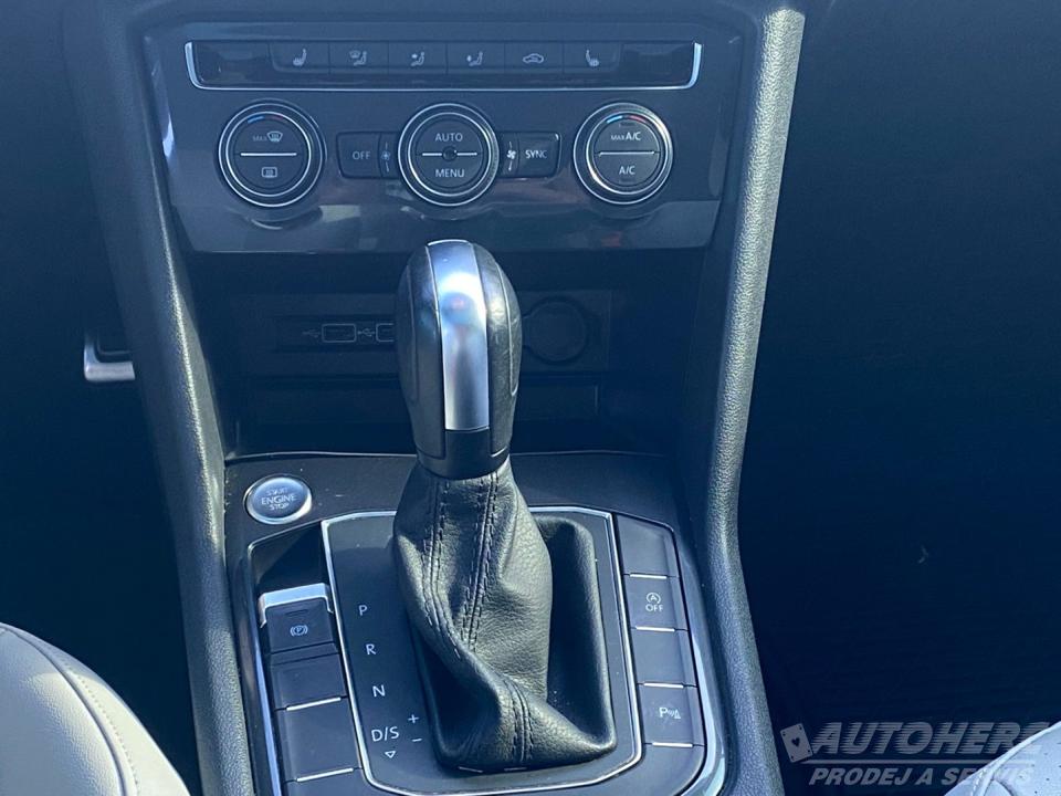 Volkswagen Tiguan Allspace 2.0 TSi R-Line DSG 7-míst