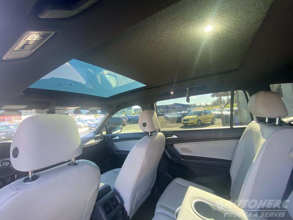 Volkswagen Tiguan Allspace 2.0 TSi R-Line DSG 7-míst