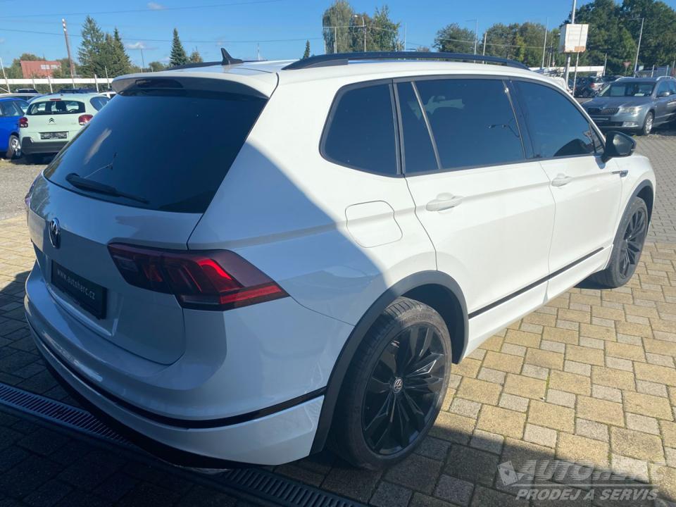 Volkswagen Tiguan Allspace 2.0 TSi R-Line DSG 7-míst