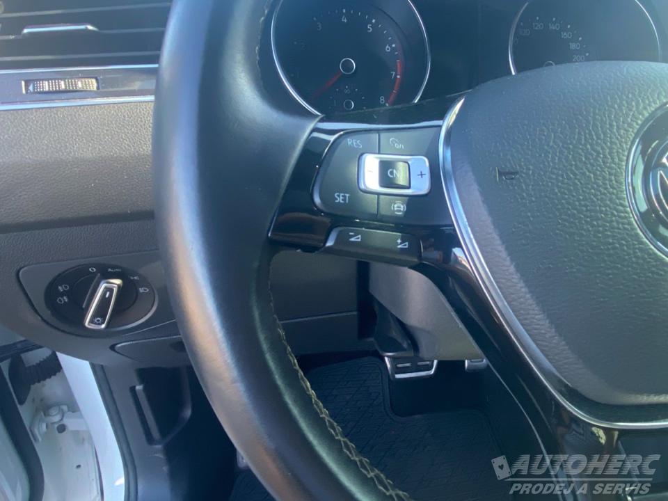 Volkswagen Tiguan Allspace 2.0 TSi R-Line DSG 7-míst