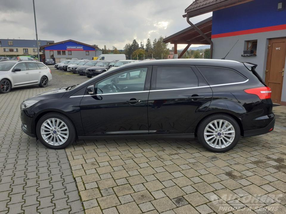 Ford Focus 1.5 E.B. TITANIUM