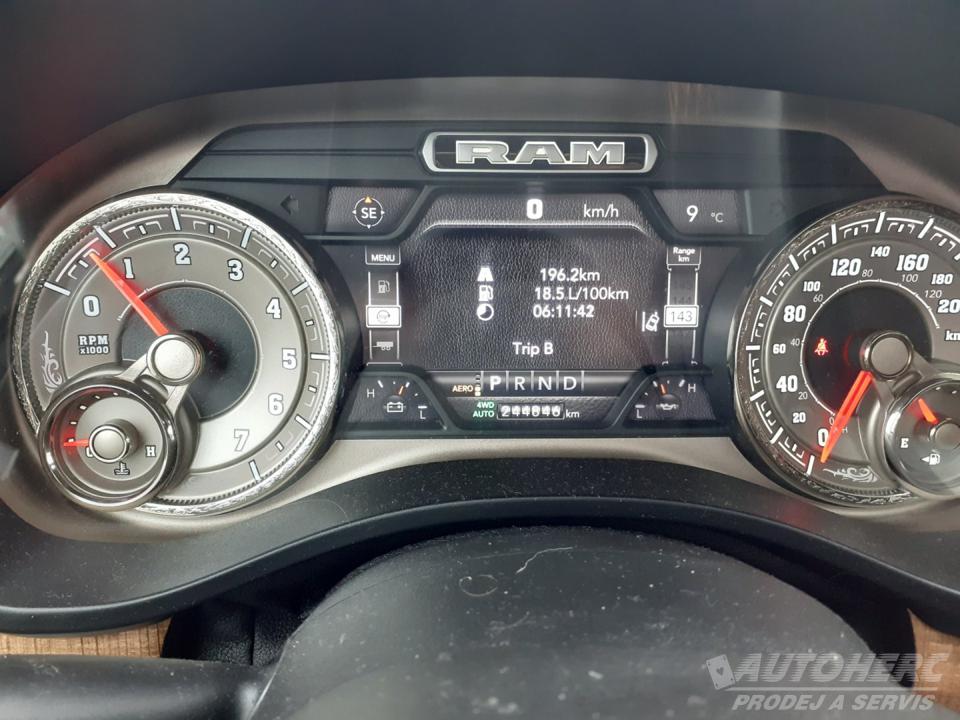 Dodge Ram 1500 5,7 8V HEMI LONGHORN
