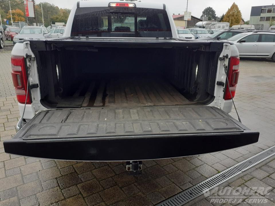 Dodge Ram 1500 5,7 8V HEMI LONGHORN