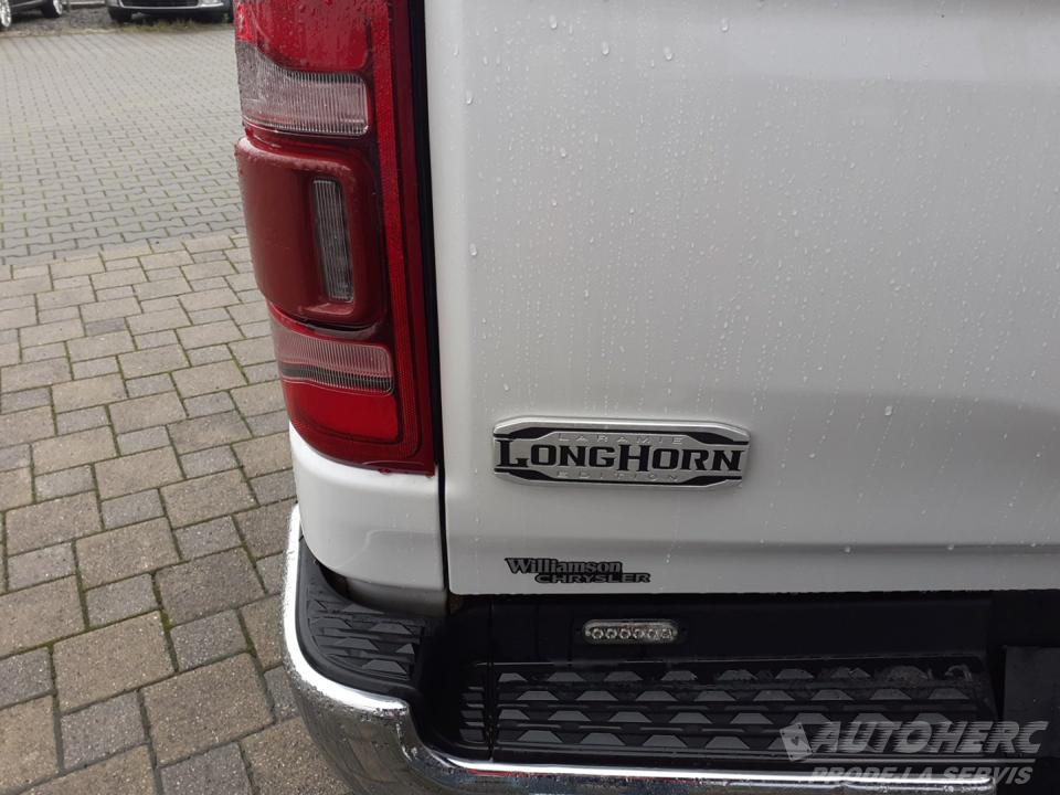 Dodge Ram 1500 5,7 8V HEMI LONGHORN