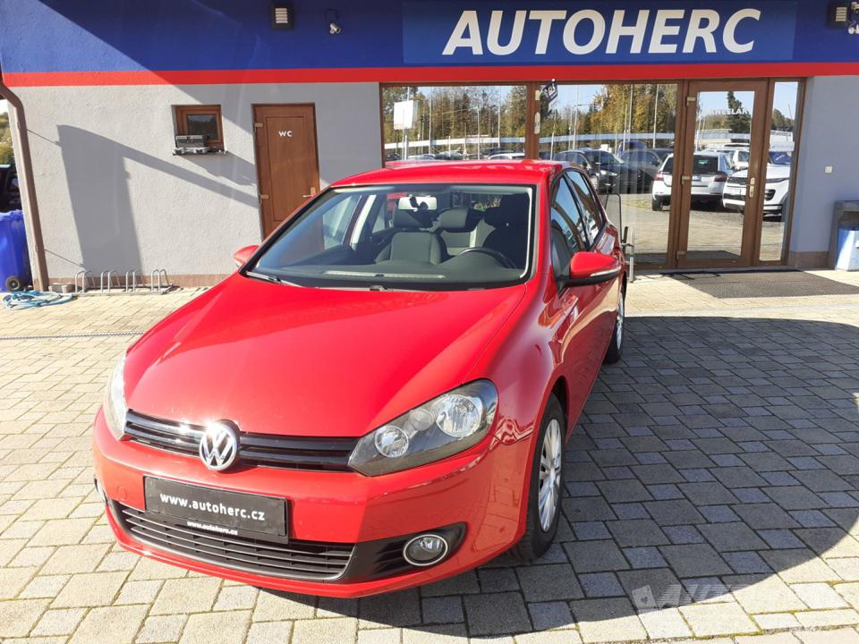 Volkswagen Golf 1.4 i  1.MAJ. ČR
