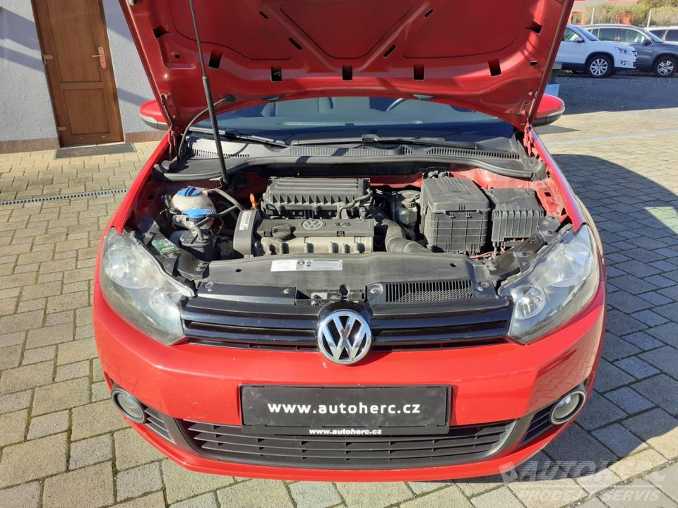 Volkswagen Golf 1.4 i  1.MAJ. ČR