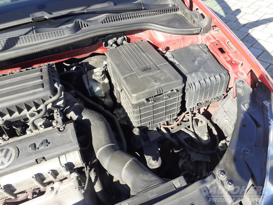Volkswagen Golf 1.4 i  1.MAJ. ČR