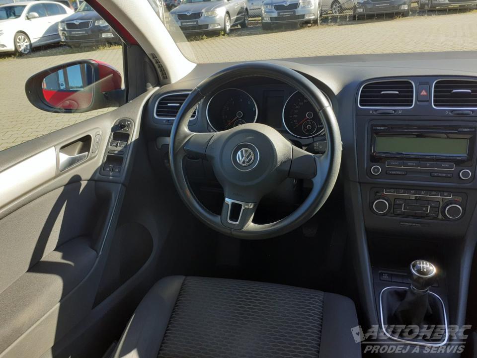 Volkswagen Golf 1.4 i  1.MAJ. ČR