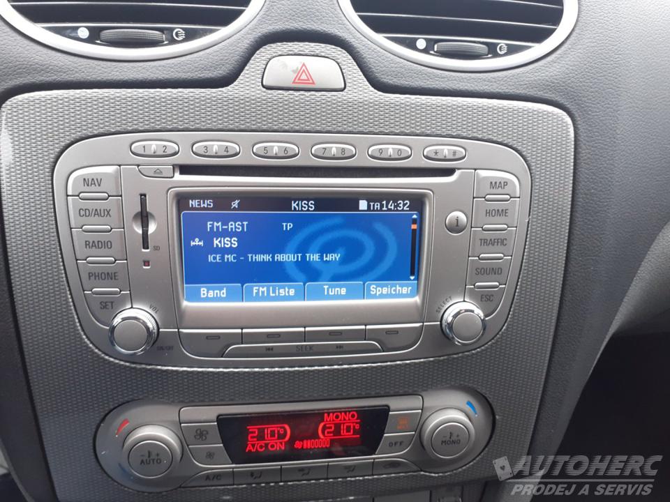 Ford Focus 1.6 16V  TITANIUM