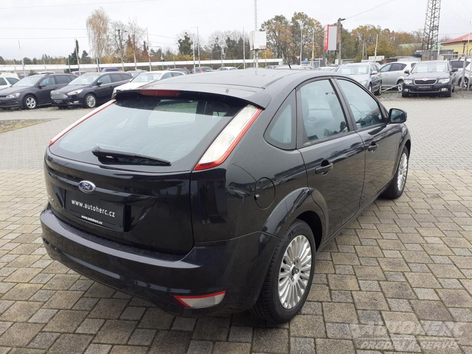 Ford Focus 1.6 16V  TITANIUM