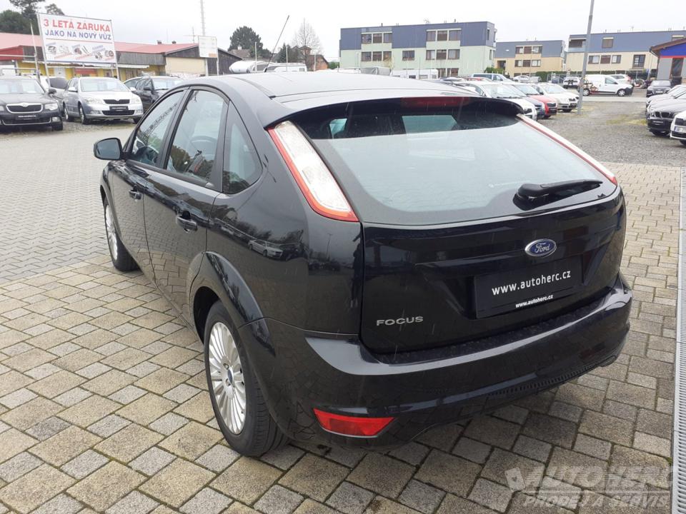 Ford Focus 1.6 16V  TITANIUM