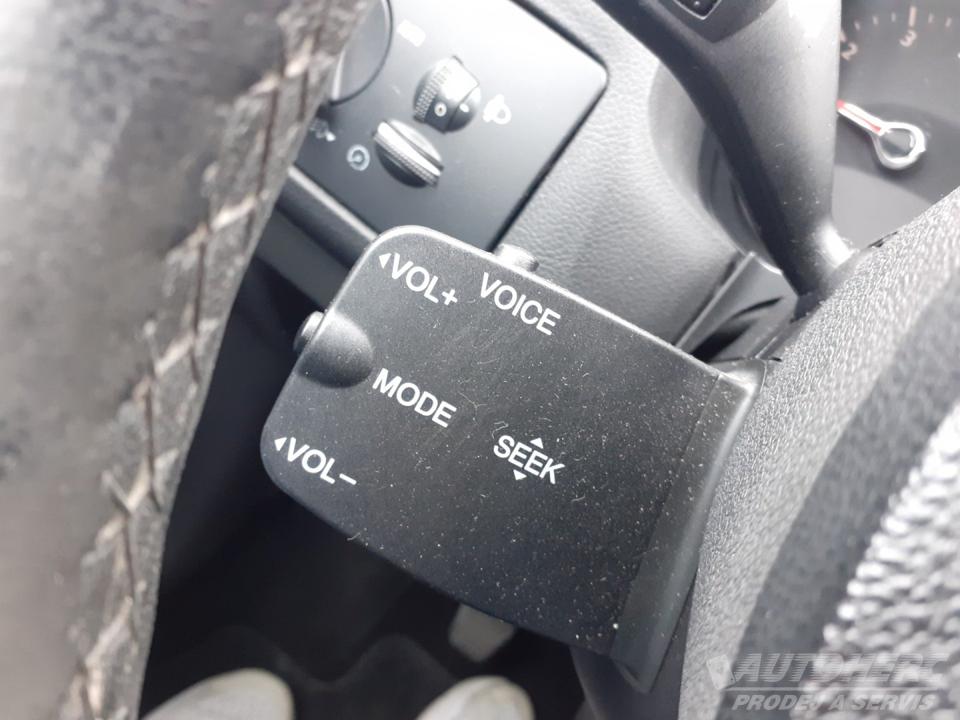 Ford Focus 1.6 16V  TITANIUM