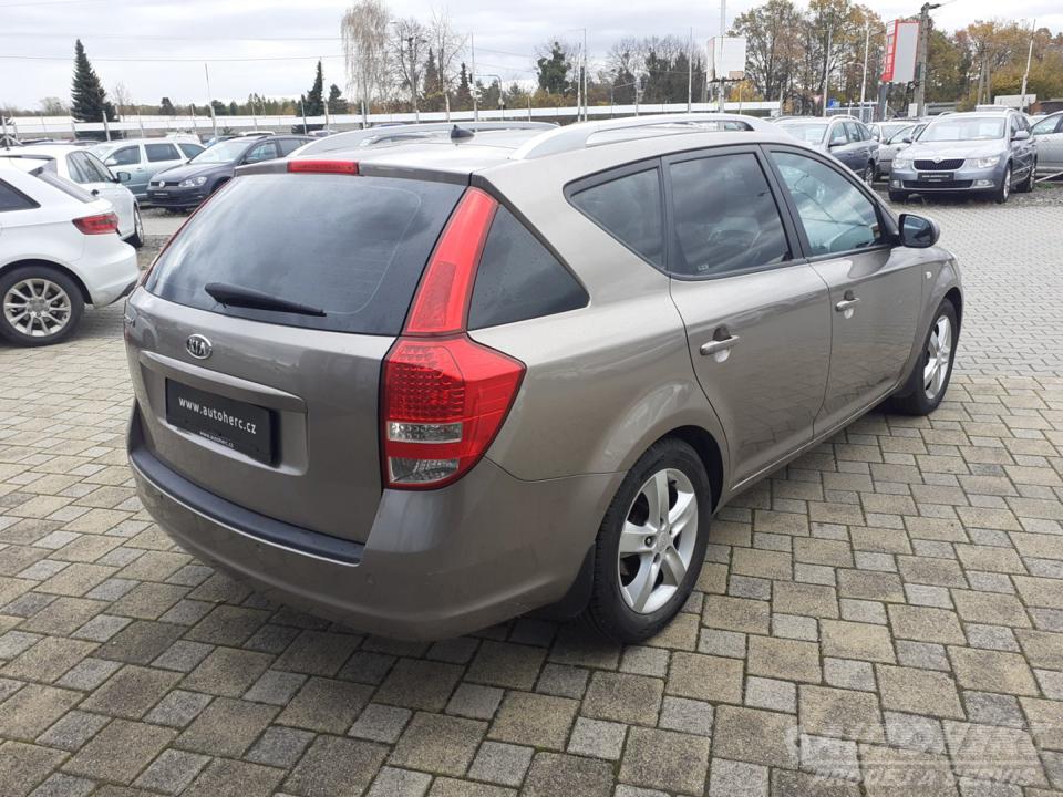 Kia Cee´d KOMBI 1.6 i 91Kw