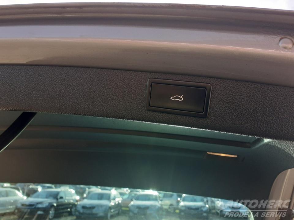 Škoda Superb 2.0 TDi Elegance