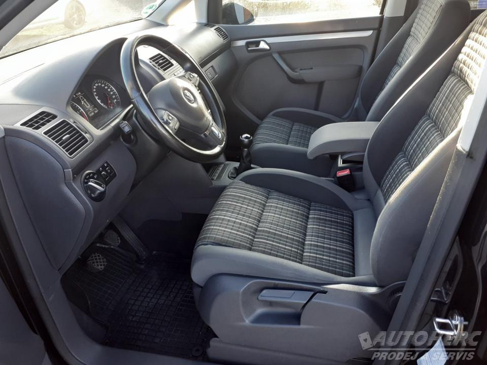 Volkswagen Touran 2.0 TDi CROSS